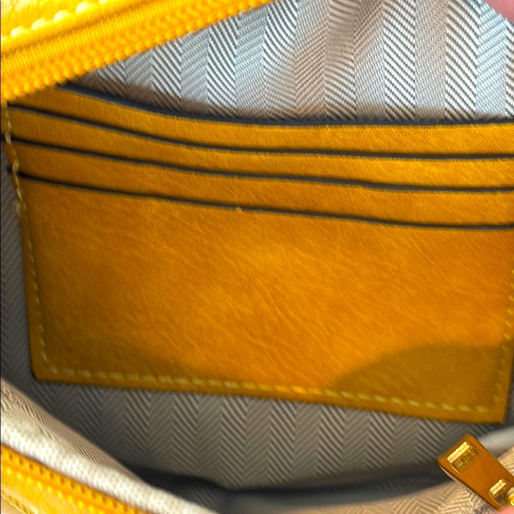 Mustard Yellow BELTBAG Bag NWTS with dust bag - Picture 9 of 12